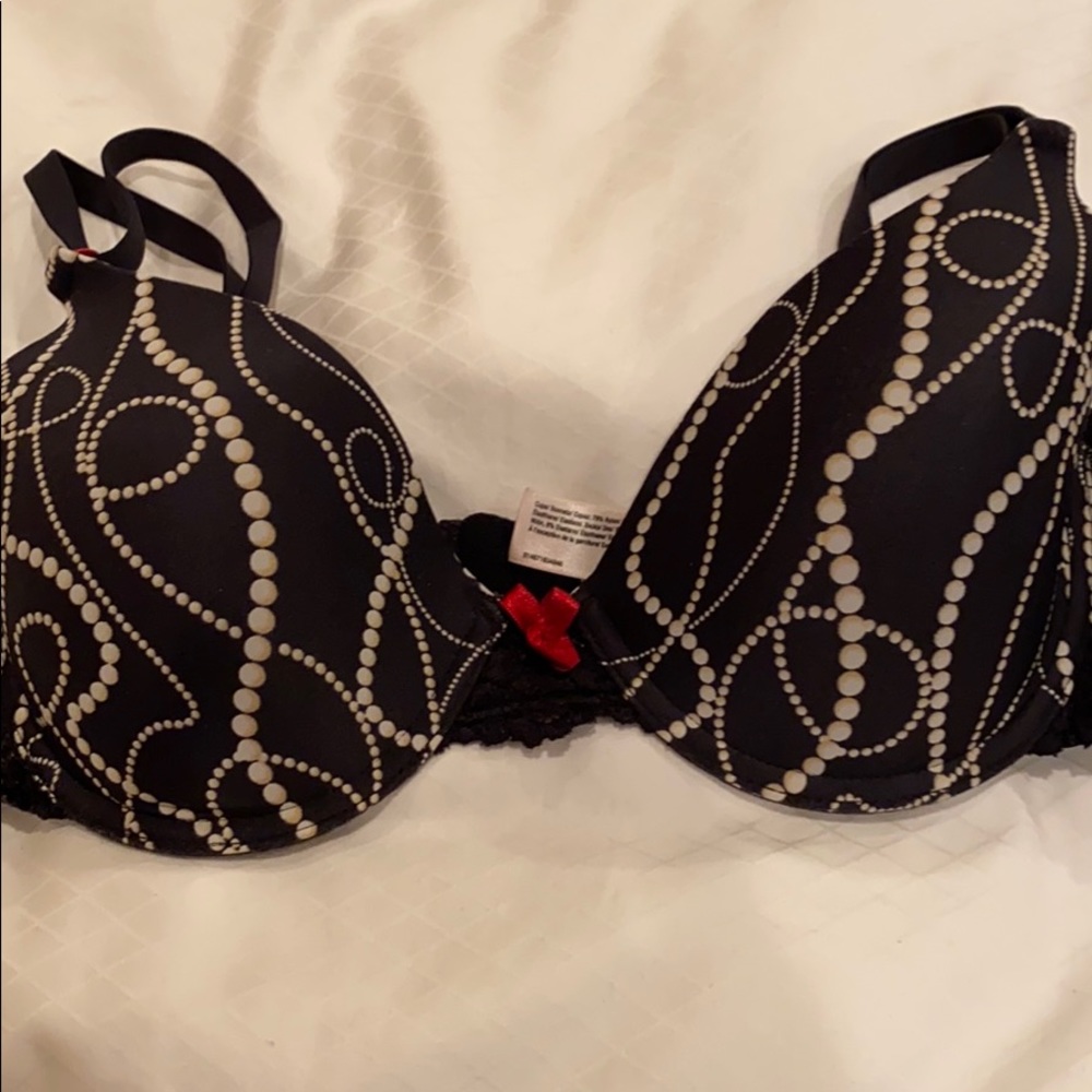 Black pretty bra